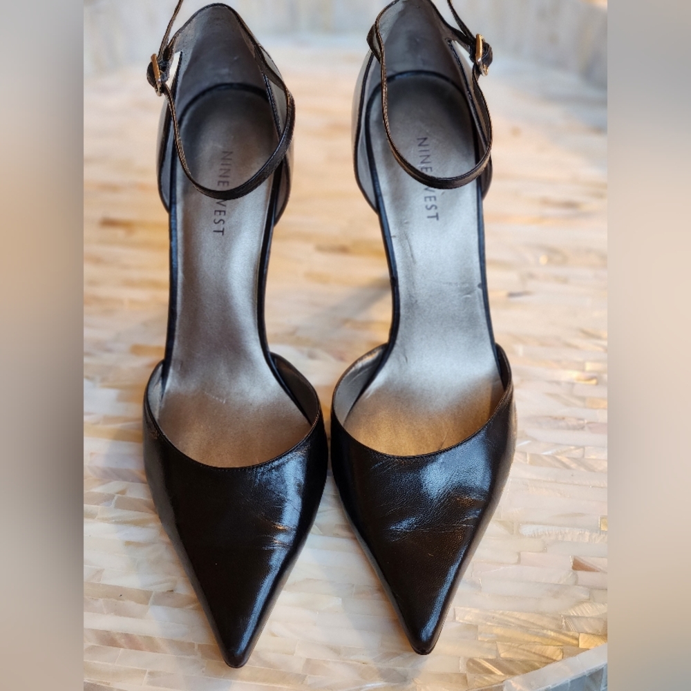 Nine West Black Pointed Toe Heels